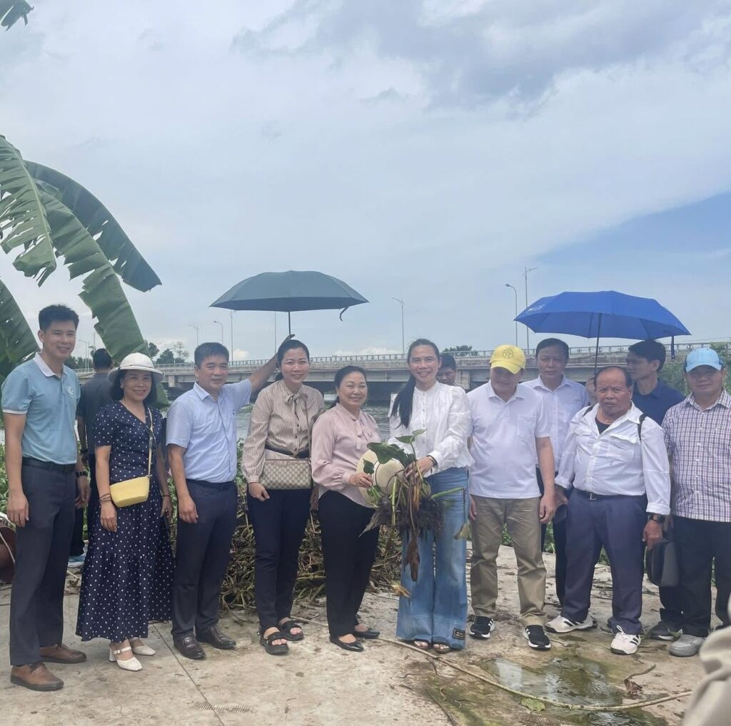 Sông Giá vinh dự đón tiếp Đoàn Đại biểu nước CHDCND Lào đến tham quan mô hình nông nghiệp tuần hoàn